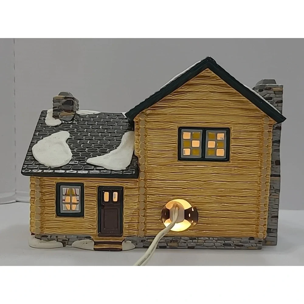 Department 56 The Original Snow Village Smokey Mountain Retreat Lighted
